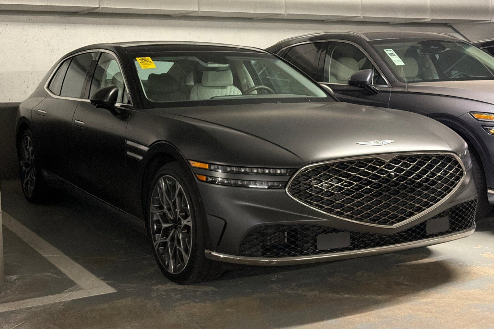 2023 GENESIS G90