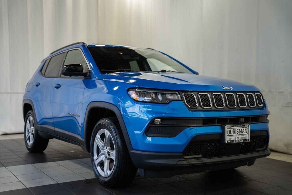2023 JEEP Compass