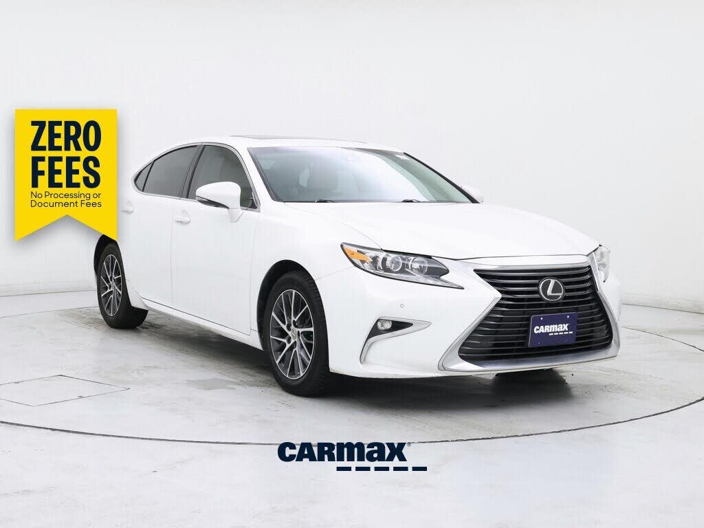 2016 LEXUS ES