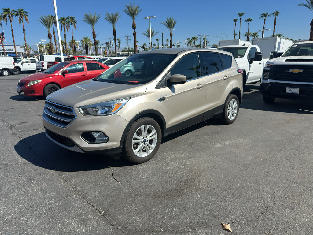 2017 FORD Escape