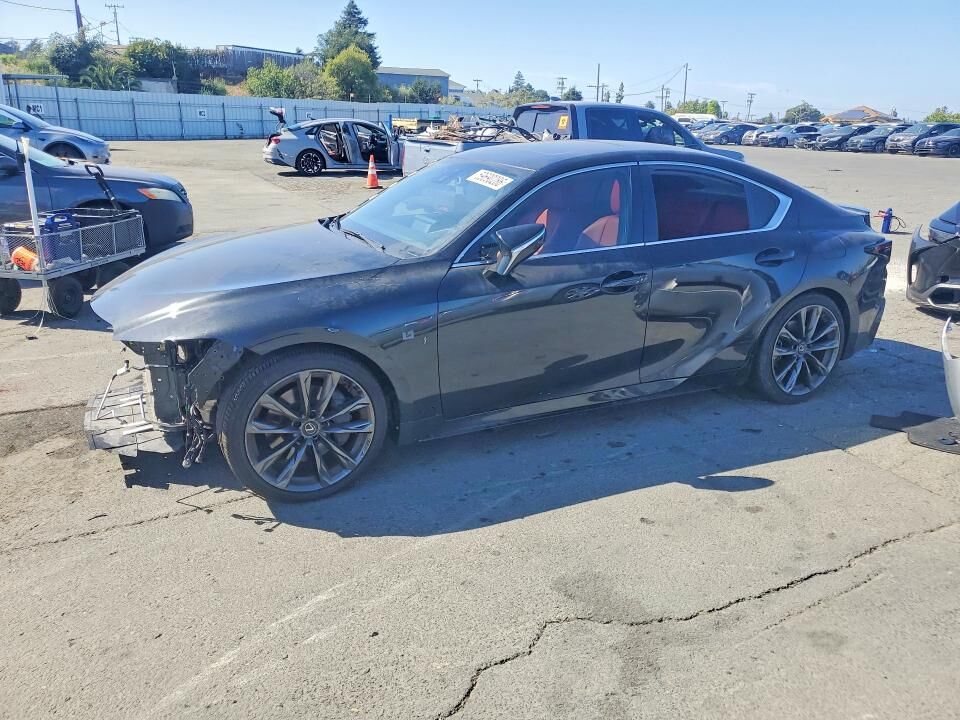 2021 LEXUS IS