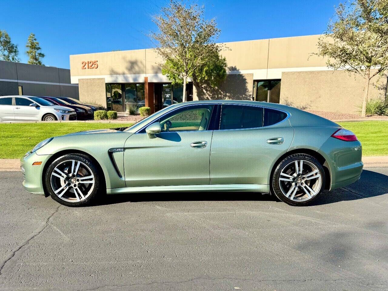 2012 PORSCHE Panamera