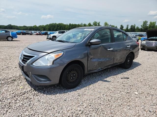 2019 NISSAN Versa