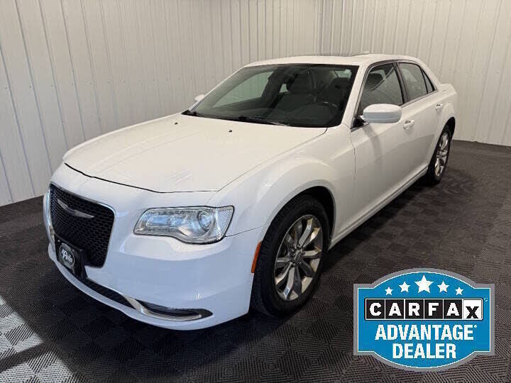 2015 CHRYSLER 300