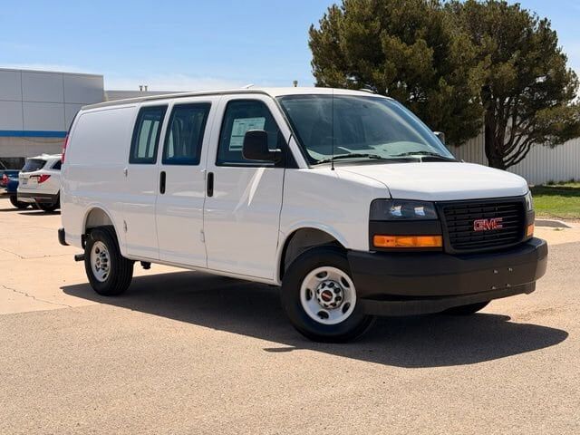 2025 GMC Savana