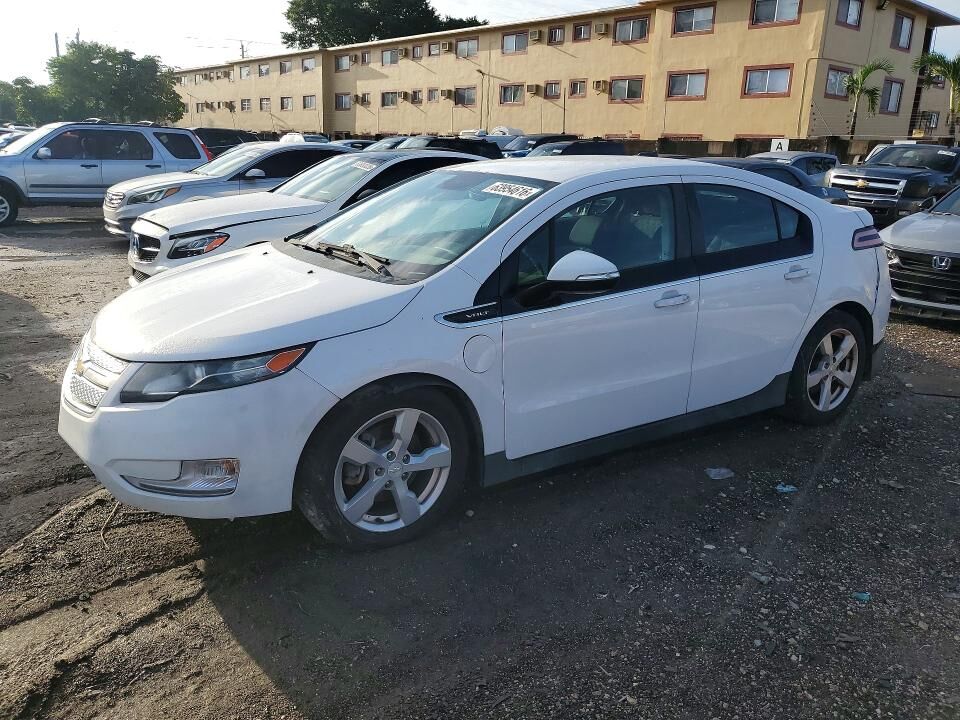 2013 CHEVROLET Volt