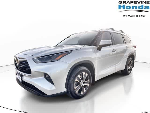 2022 TOYOTA Highlander
