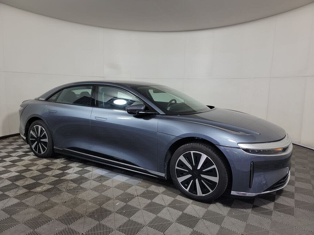 2025 LUCID Air