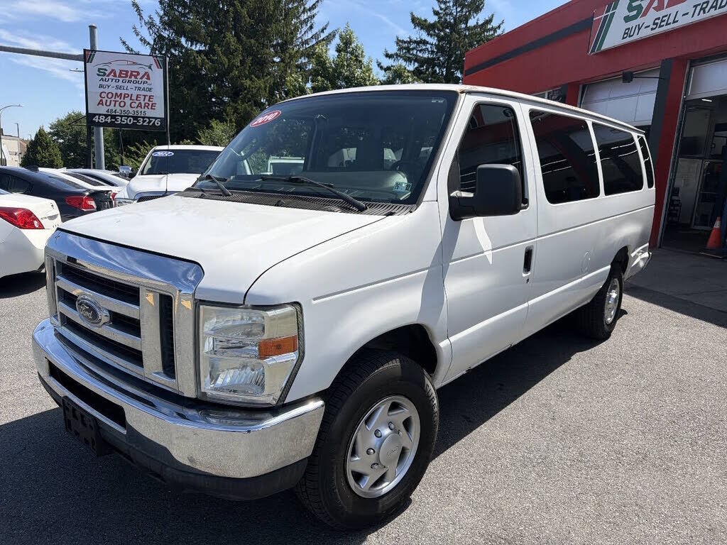 2010 FORD E-350