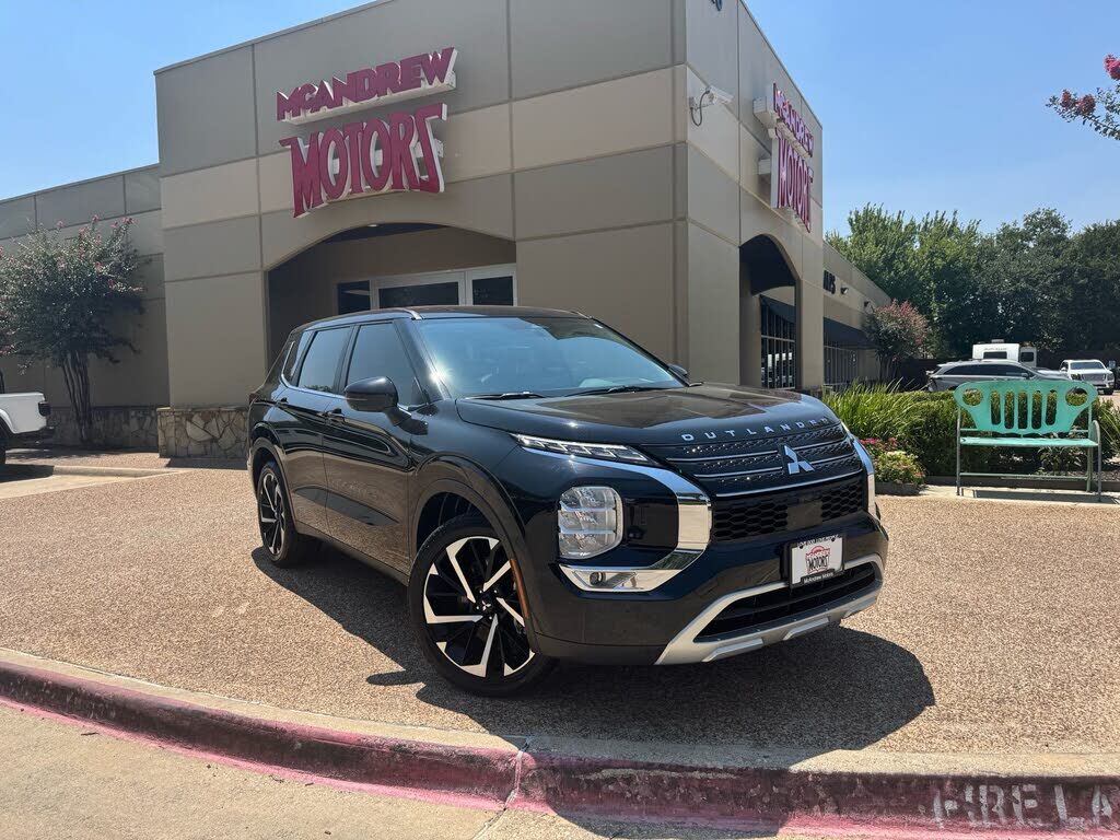 2024 MITSUBISHI Outlander
