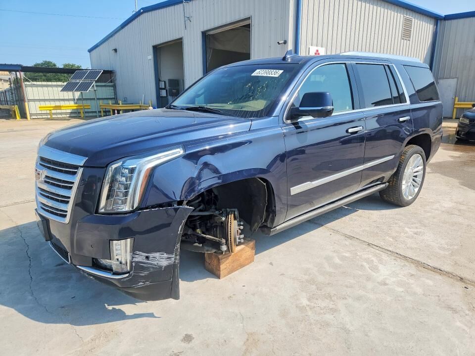 2018 CADILLAC Escalade
