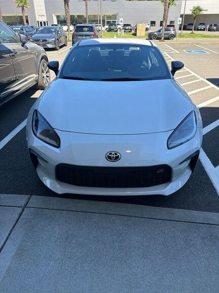 2024 TOYOTA GR86