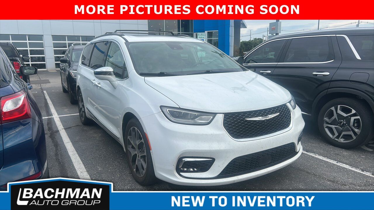 2022 CHRYSLER Pacifica