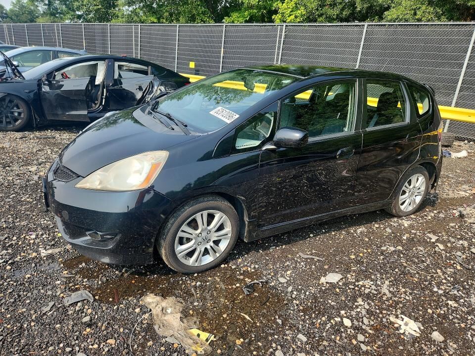 2011 HONDA Fit