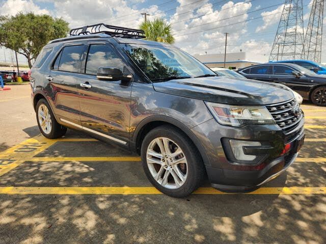 2017 FORD Explorer