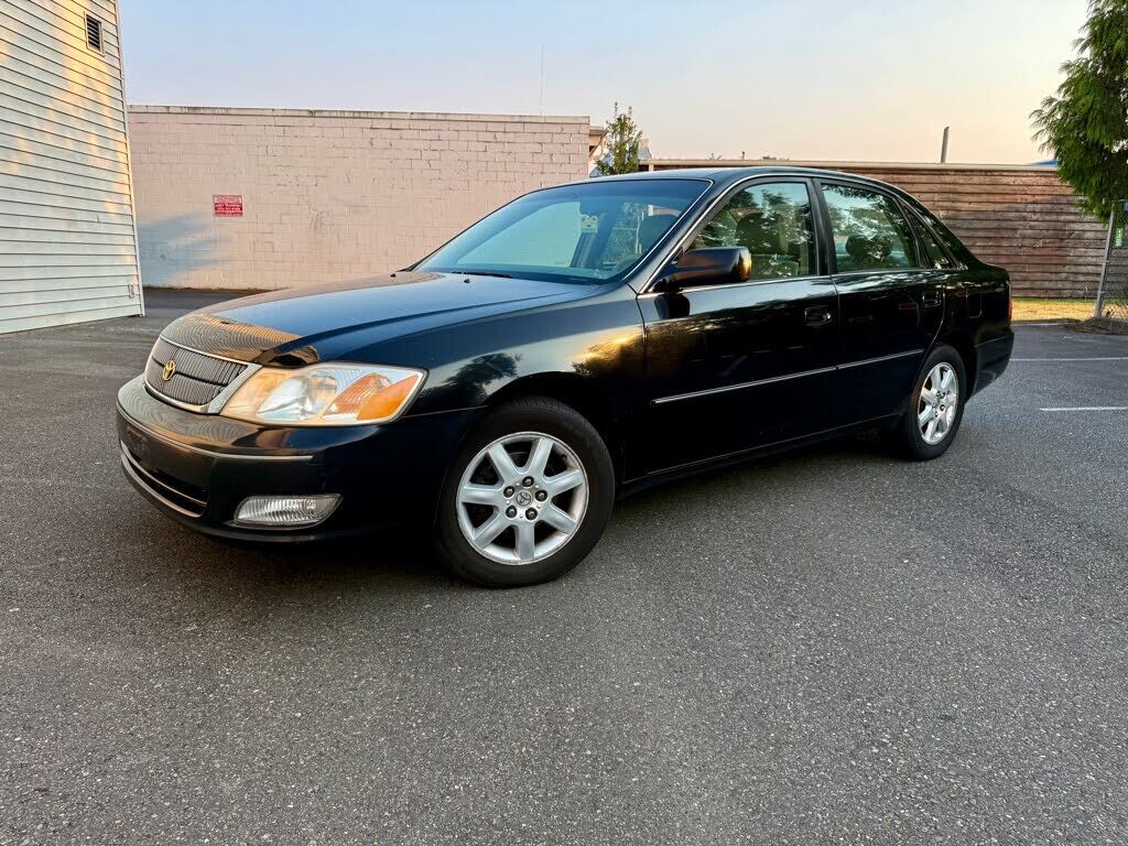 2001 TOYOTA Avalon