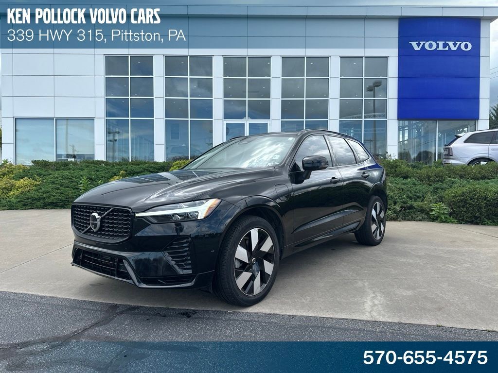 2025 VOLVO XC60