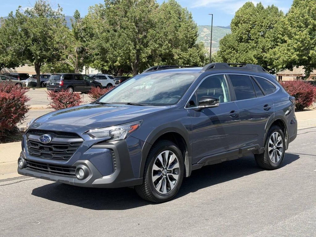 2023 SUBARU Outback