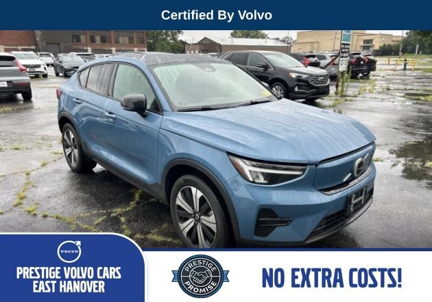 2023 VOLVO C40
