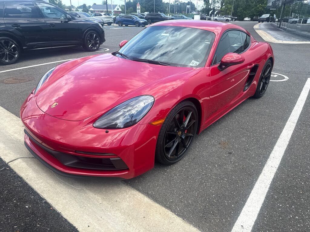 2024 PORSCHE 718