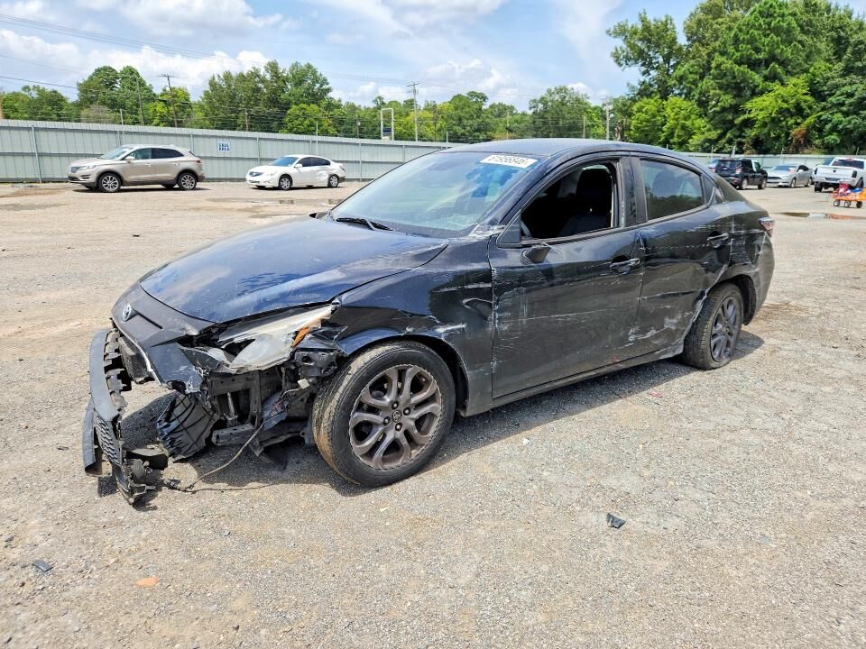 2019 TOYOTA Yaris