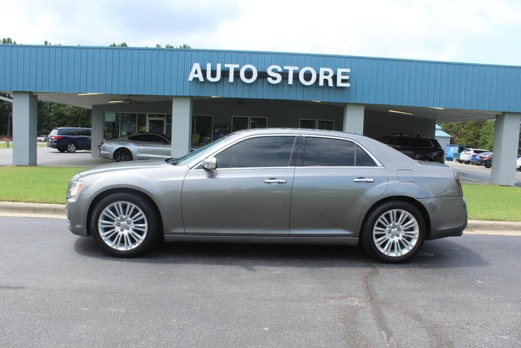 2011 CHRYSLER 300C