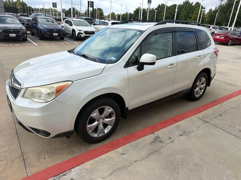 2015 SUBARU Forester