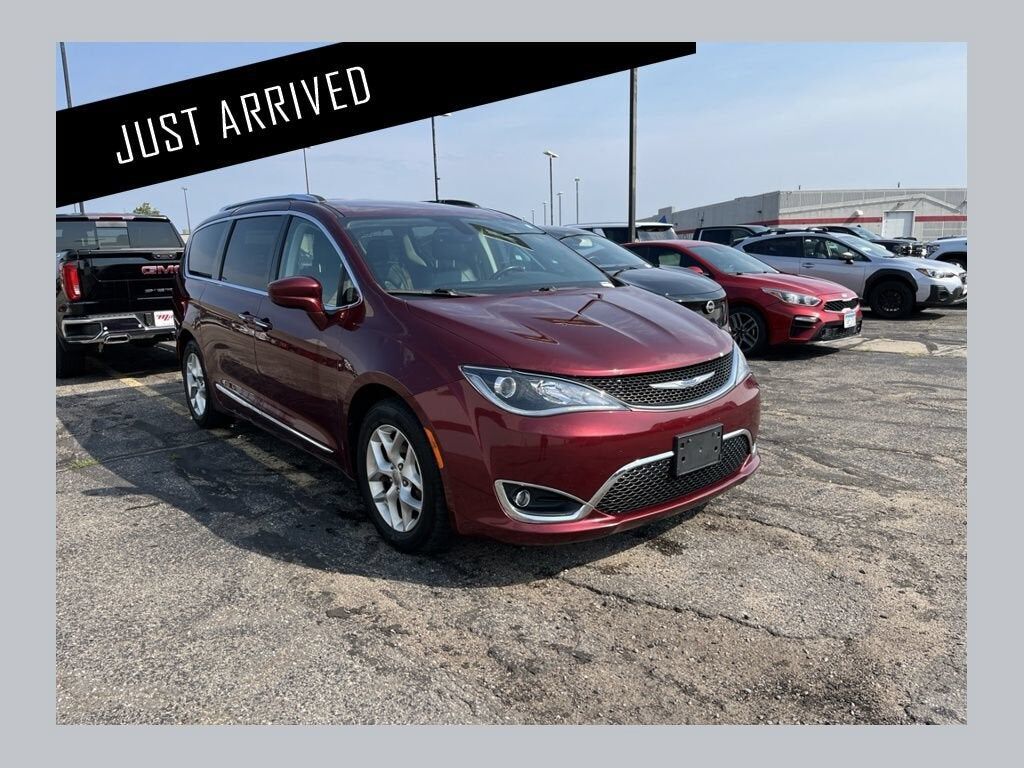 2019 CHRYSLER Pacifica