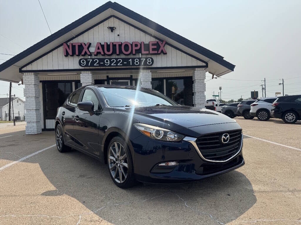 2018 MAZDA Mazda3