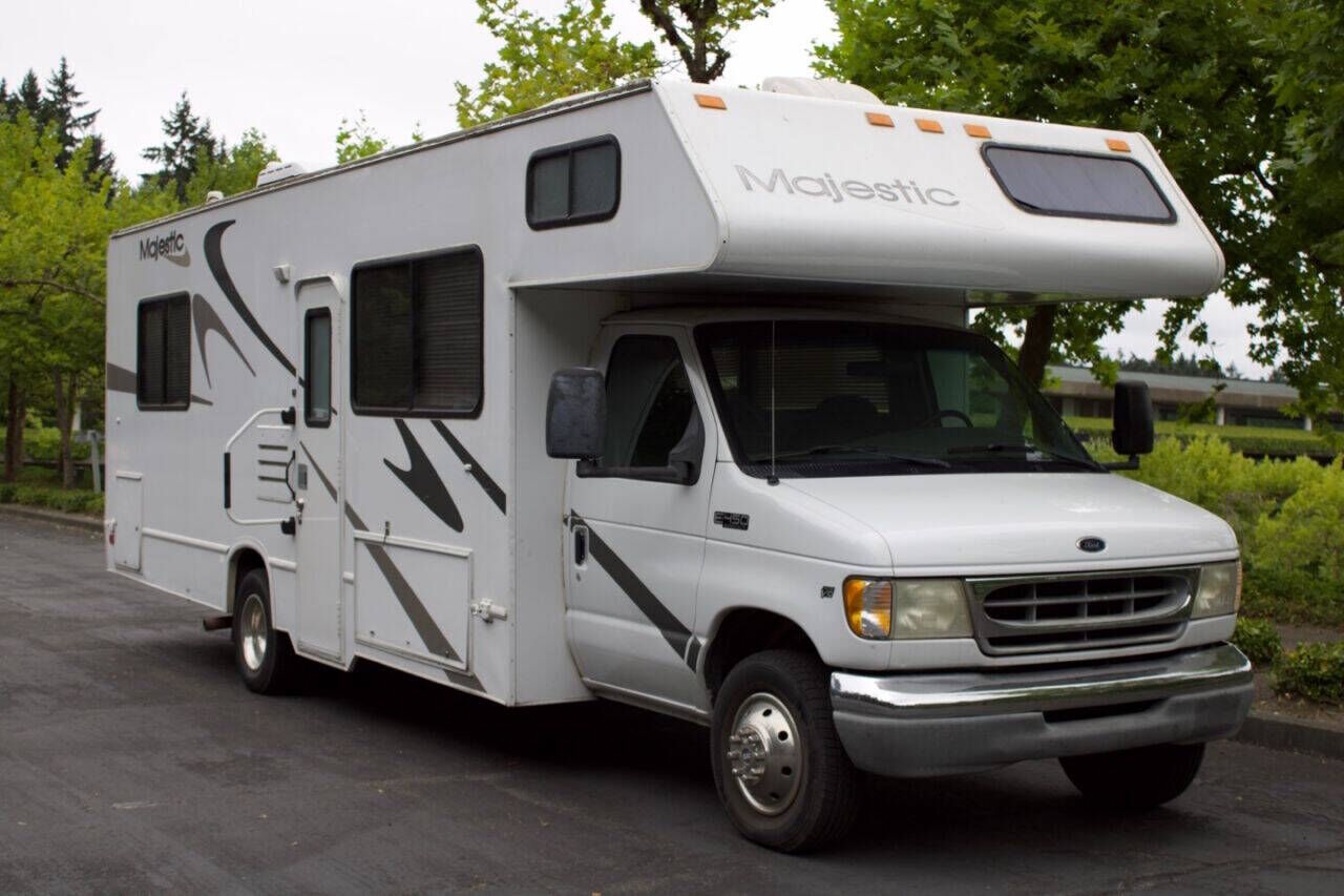2000 FORD E-450