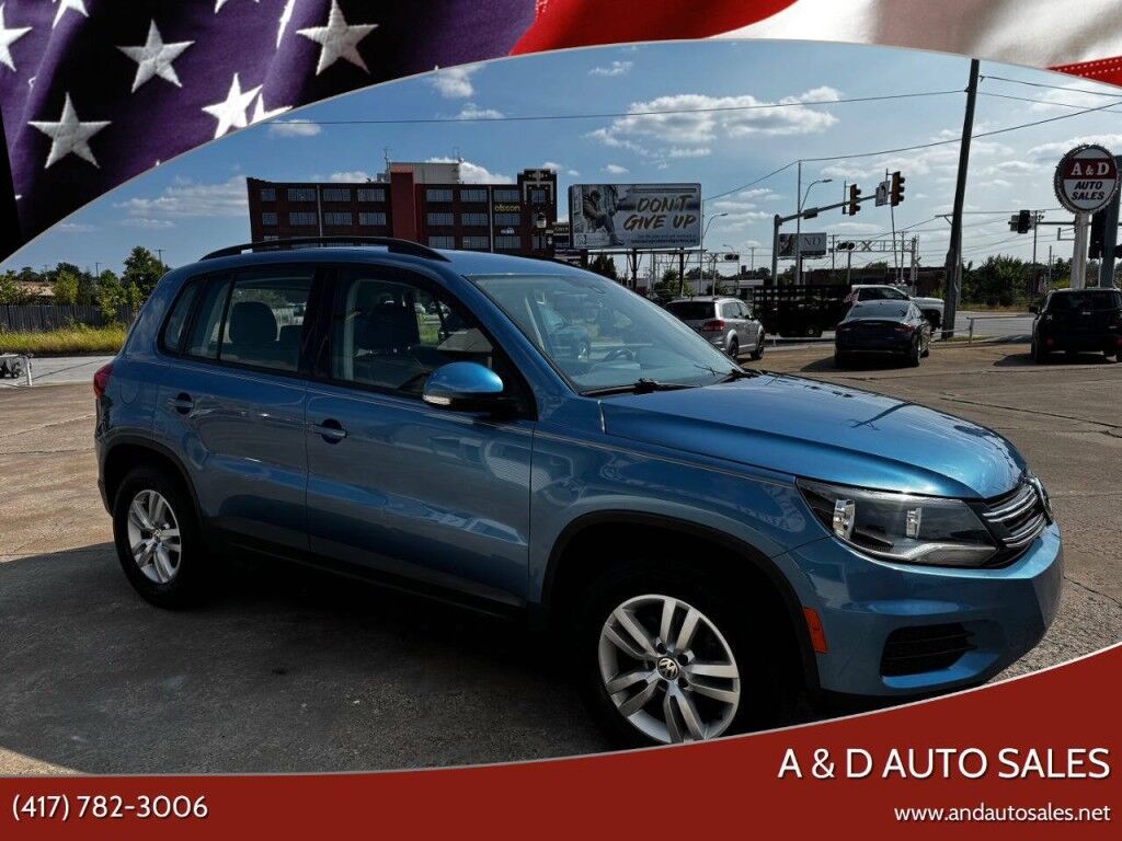 2017 VOLKSWAGEN Tiguan