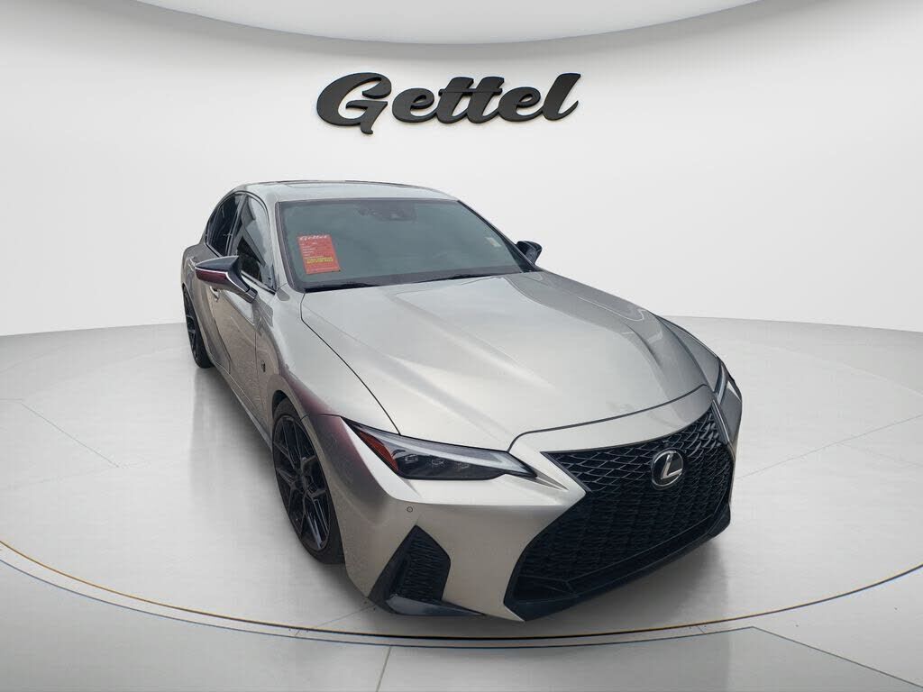 2023 LEXUS IS