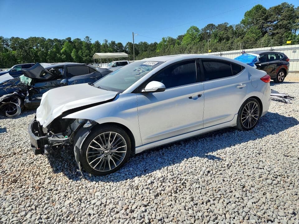 2018 HYUNDAI Elantra