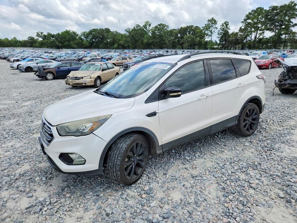 2017 FORD Escape