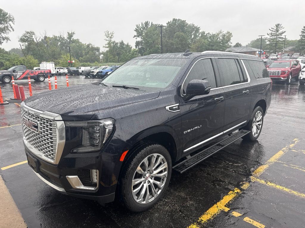 2022 GMC Yukon XL