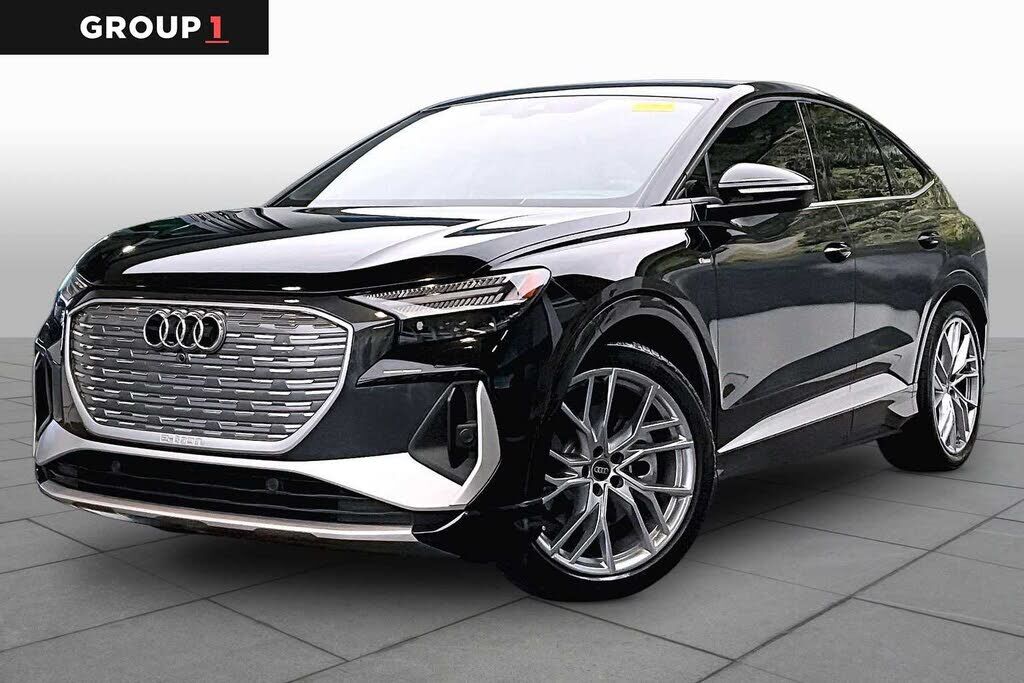 2025 AUDI Q4