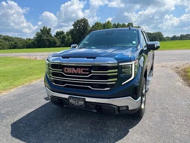 2023 GMC Sierra