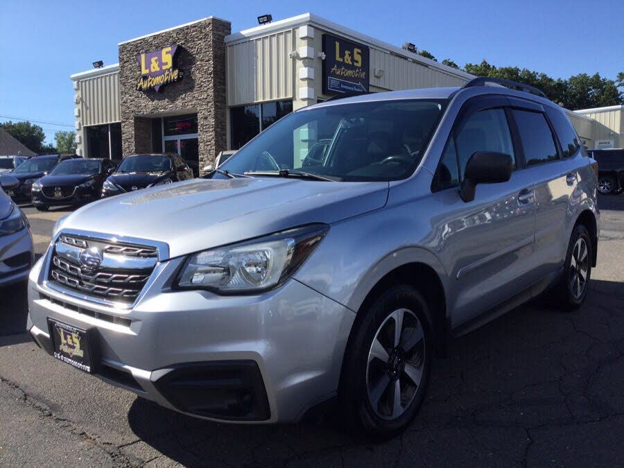 2017 SUBARU Forester