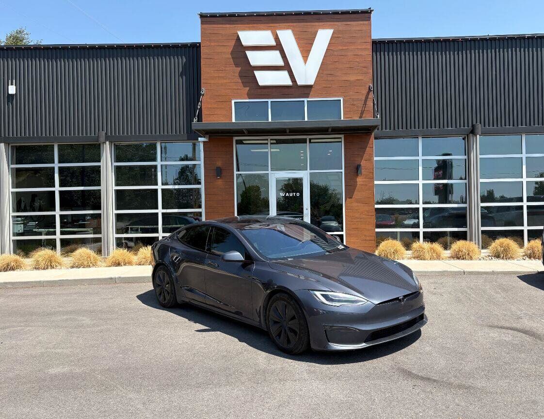 2022 TESLA Model S