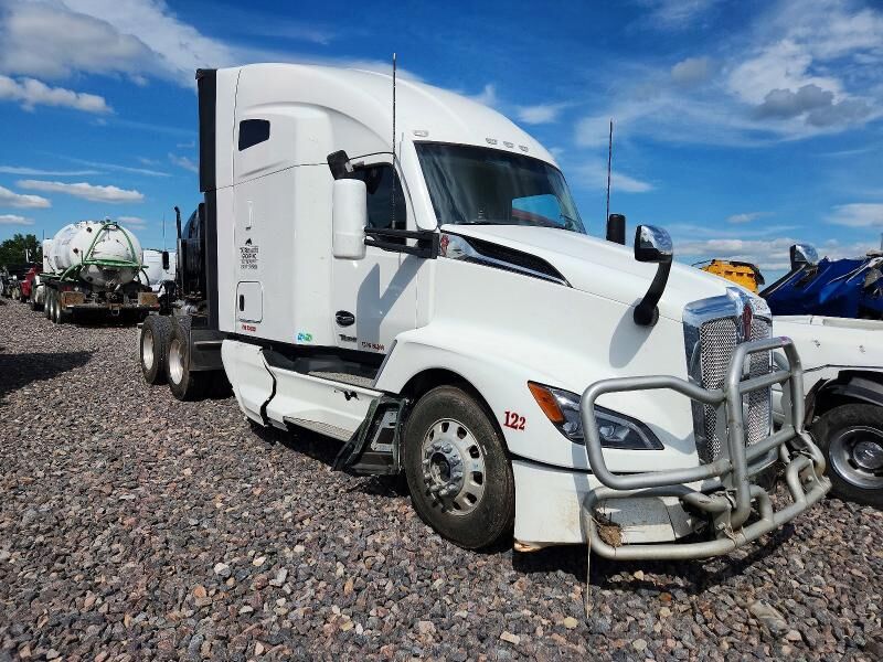 2024 KENWORTH T680