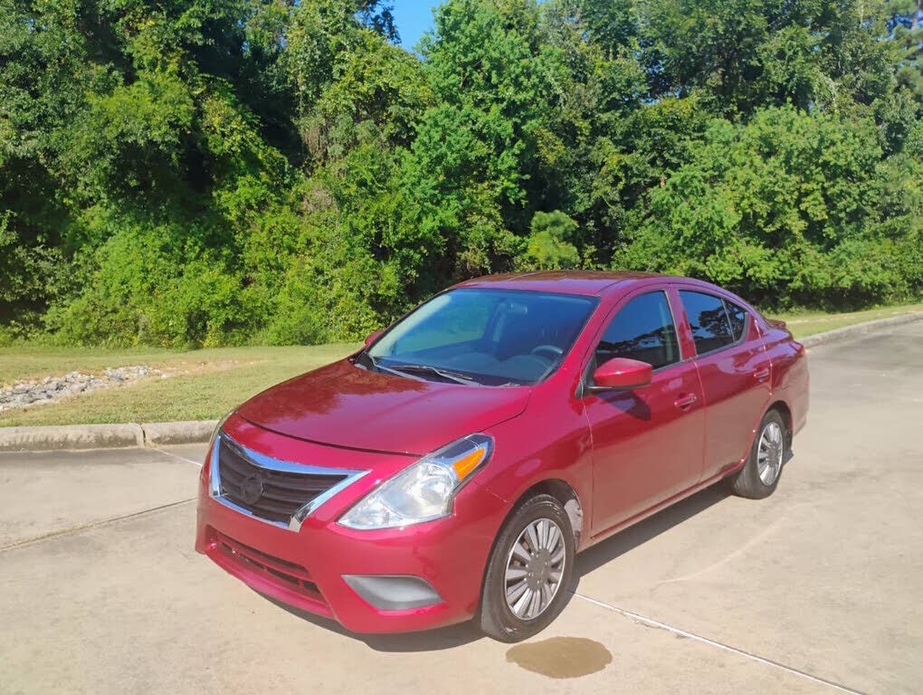 2019 NISSAN Versa