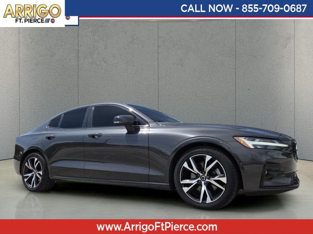 2025 VOLVO S60