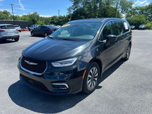 2022 CHRYSLER Pacifica