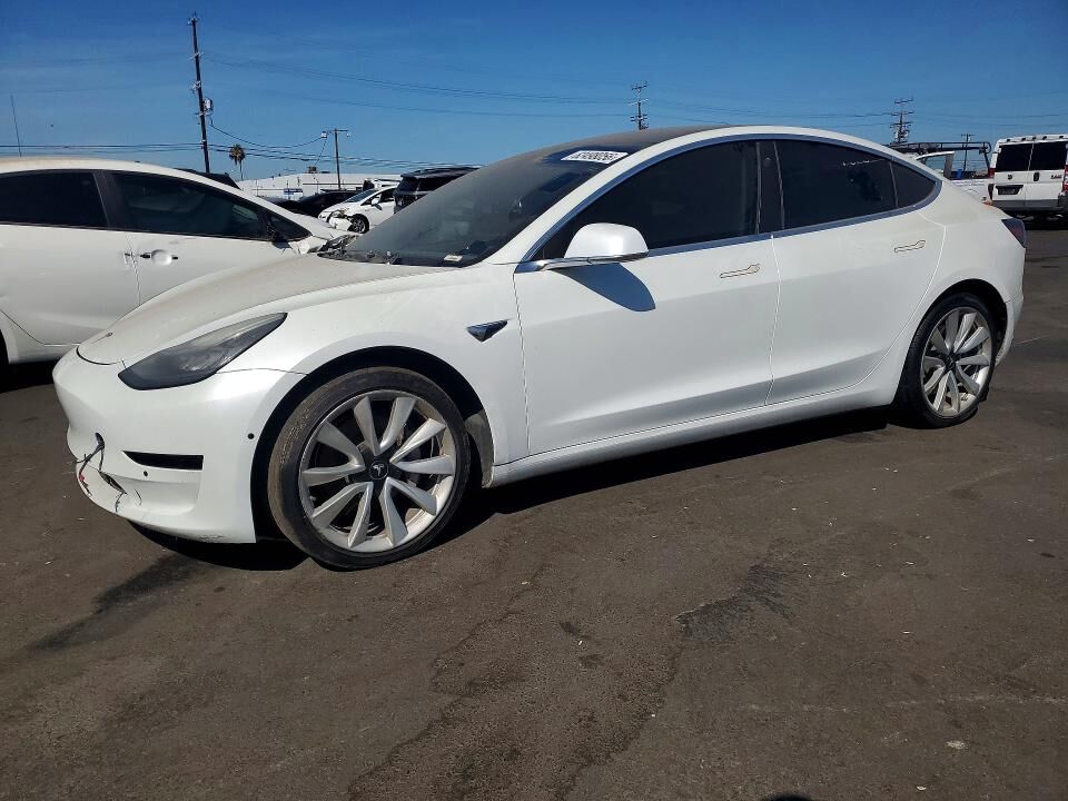 2018 TESLA Model 3