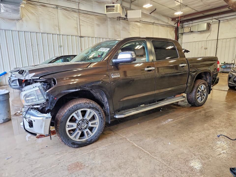2019 TOYOTA Tundra