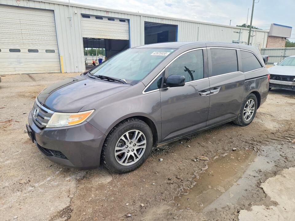 2013 HONDA Odyssey