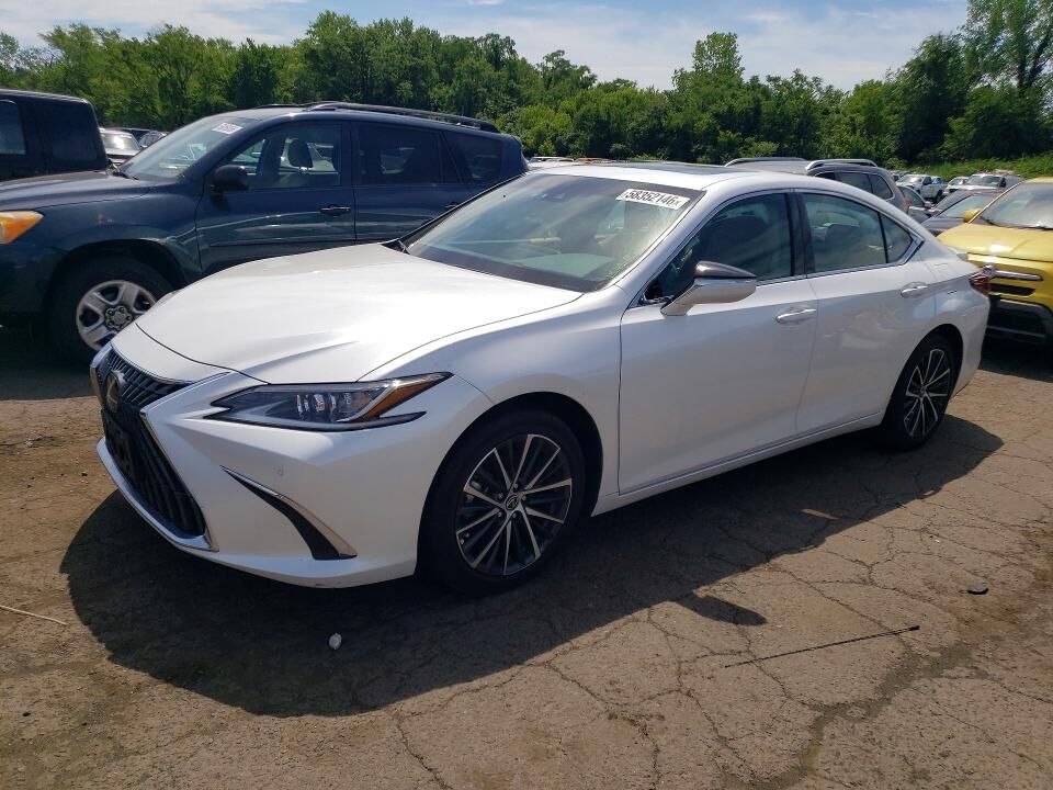 2025 LEXUS ES
