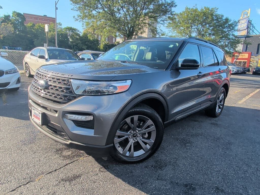 2022 FORD Explorer