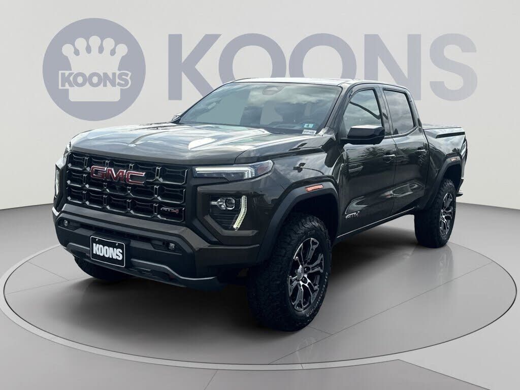 2023 GMC Canyon