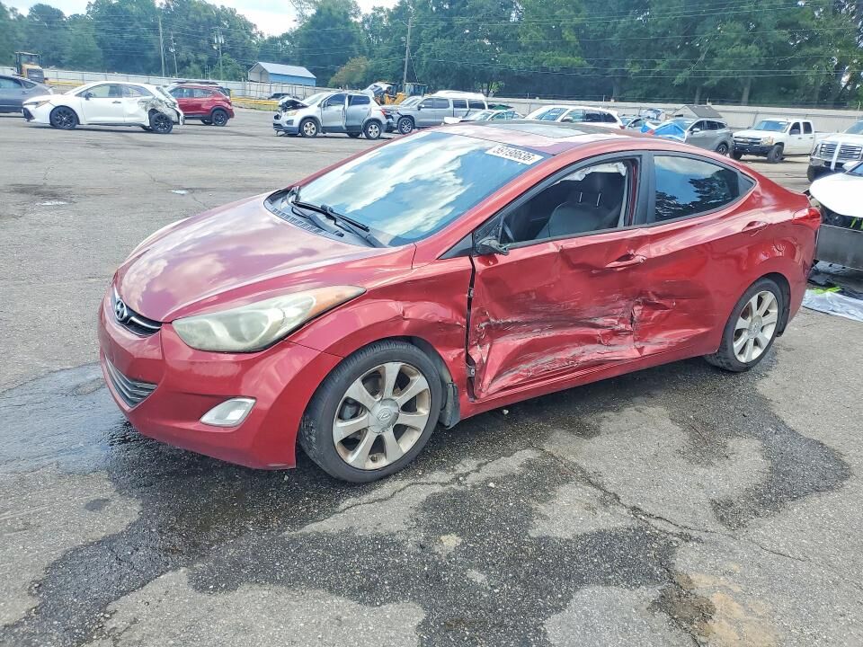2013 HYUNDAI Elantra